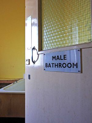 male bath room.jpg